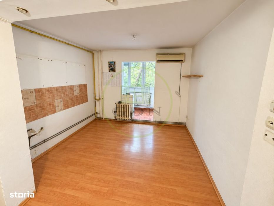 Apartament cu 3 camere de vanzare | Piata Rahova | 87000 EURO