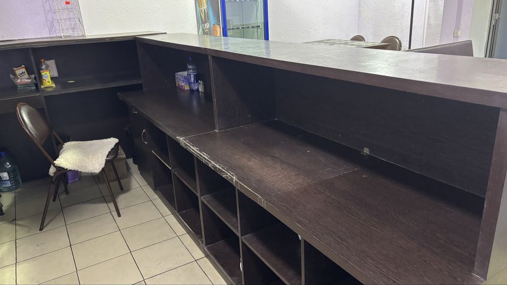 Продается мебель(барная стойка)