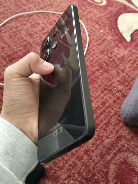 Редми нот 13 на дисплее есть дэфэкты