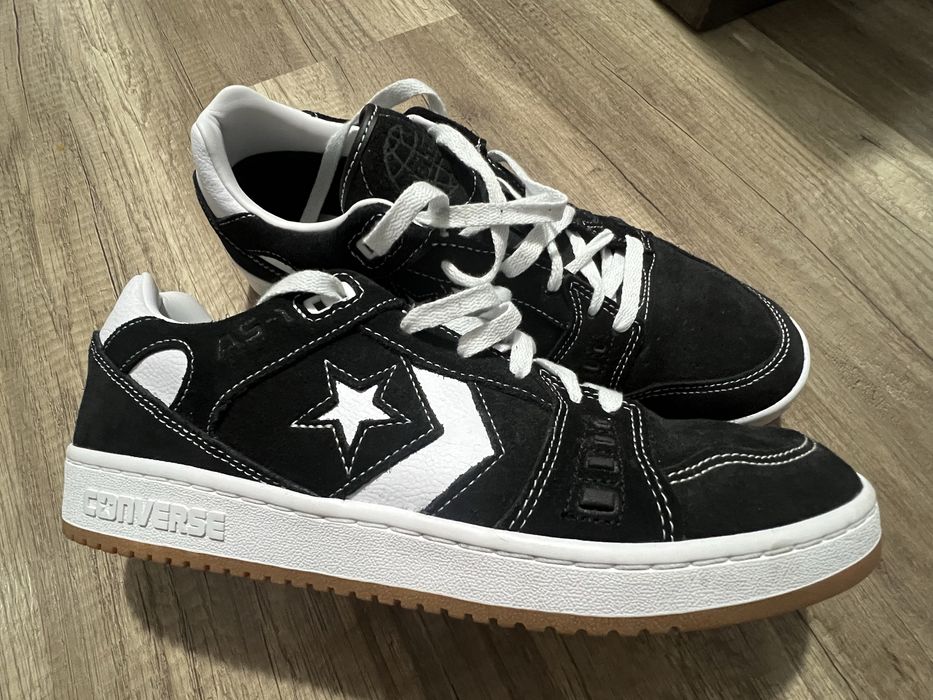 Converse adidasi, marimea 45 EUR