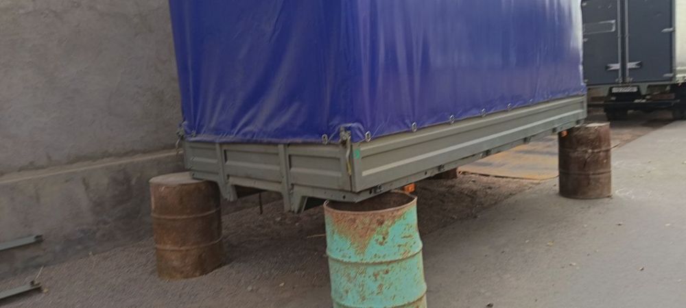Газель борт сотилади  янги тент поли куйилмаган