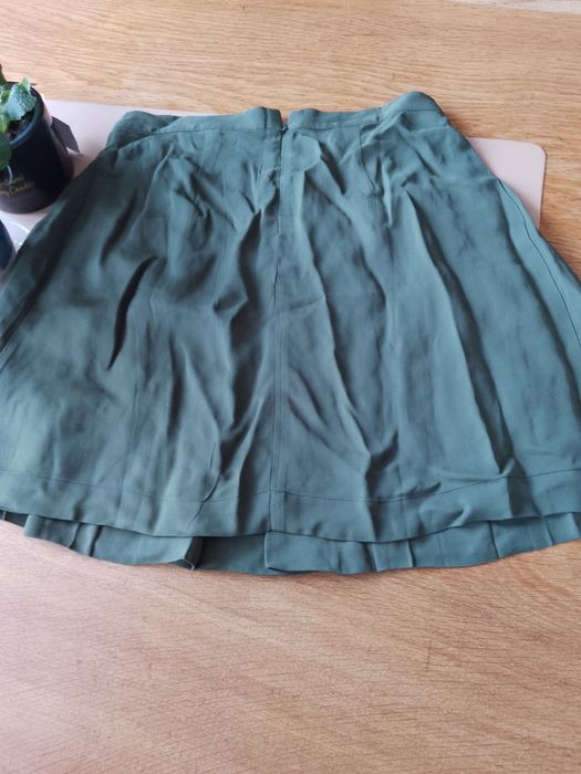 НОВА Дамска тъмно зелена пола Guido Maria Kretschmer размер М