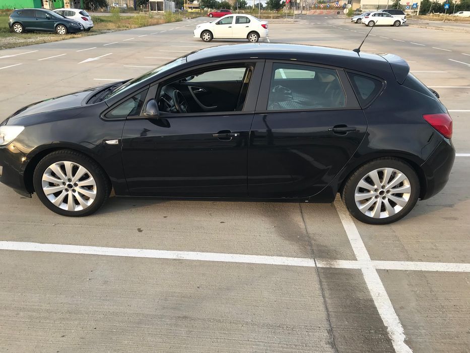 Opel Astra J, benzina + GPL