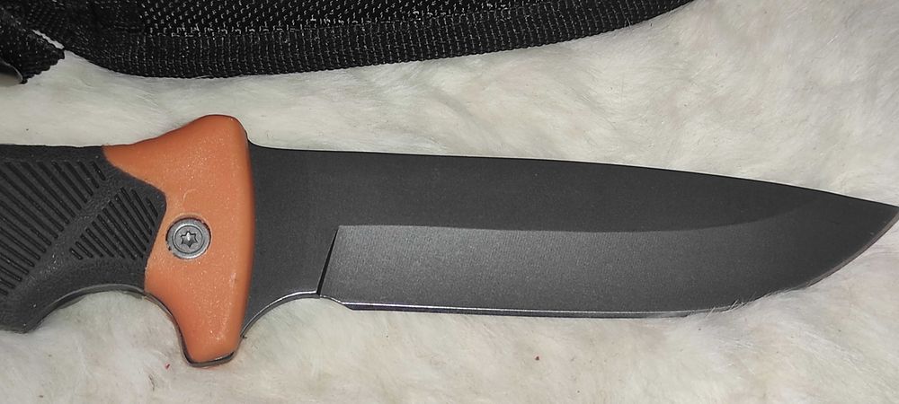 Cuțit Gerber Bear Grylls nou,  vânătoare, drumeții și camping.