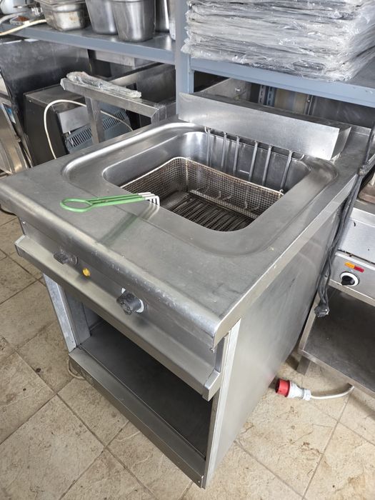 Grill electric sau pe gaz cu banc, grill electric la 380v,