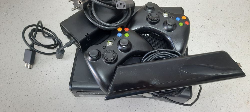 Vand xbox 360 modat cu kinekt