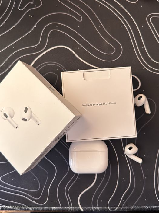 Original Apple Air pods 3