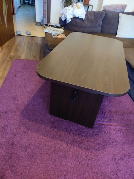 Холна разтегателна маса