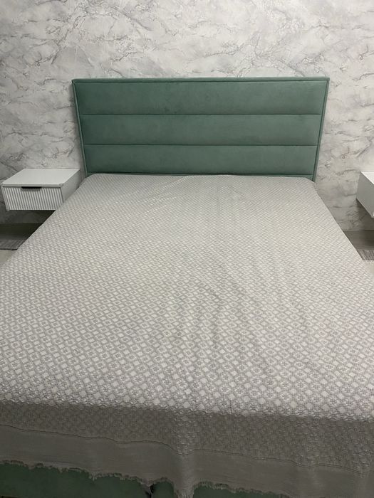 Кровать  с подемным механизмом