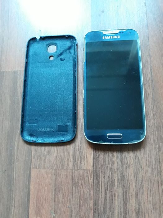 Vând telefon mobil Samsung Galaxy S4 mini pentru piese de schimb