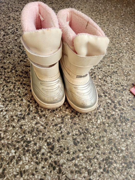 Обувки за момче и момиче