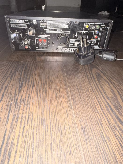 Sharp HT-DV40 DVD Cinema / Home Theater