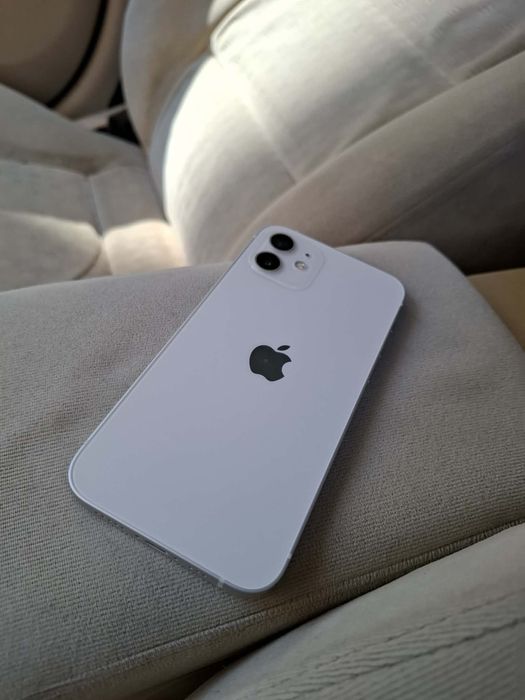 Vand iphone 12 impecabil