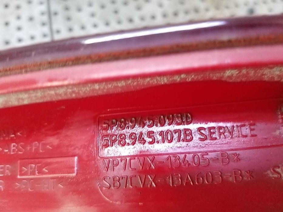Stop tripla lampa stanga haion seat altea xl 5p8945093d 5p8945107b