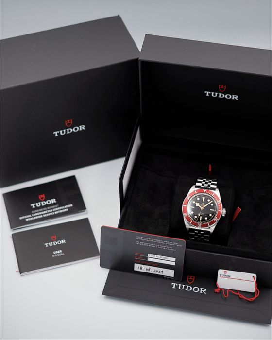 Tudor Black Bay Burgundy