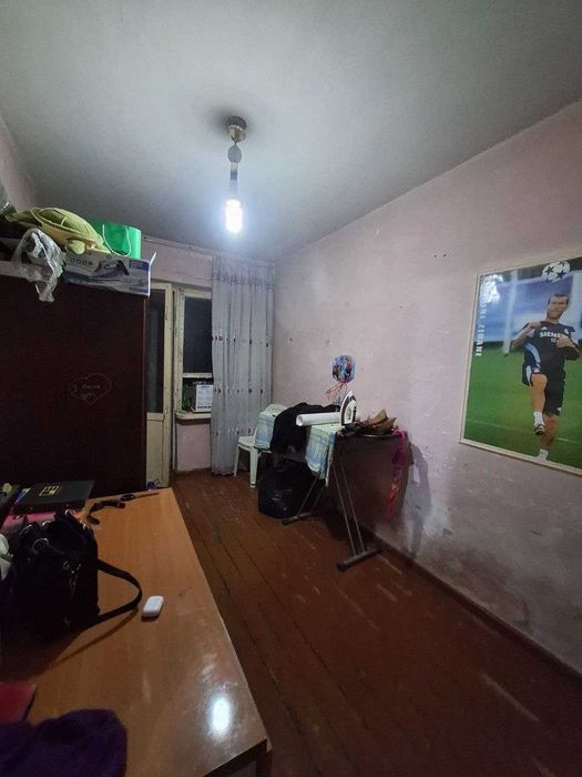 Продается 4 комнатная квартира на 4 этаже в 4 этажке Нихи 36000$