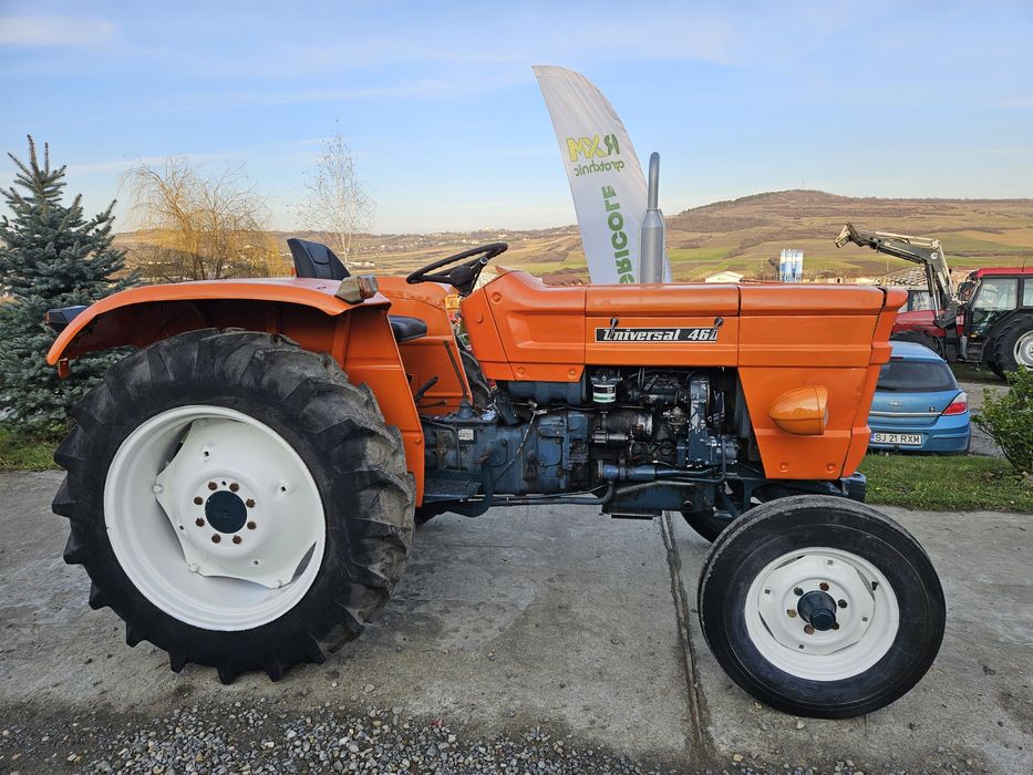 Tractor Universal 460