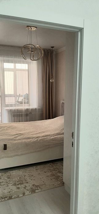 Продам евротрешку район 8 школа.