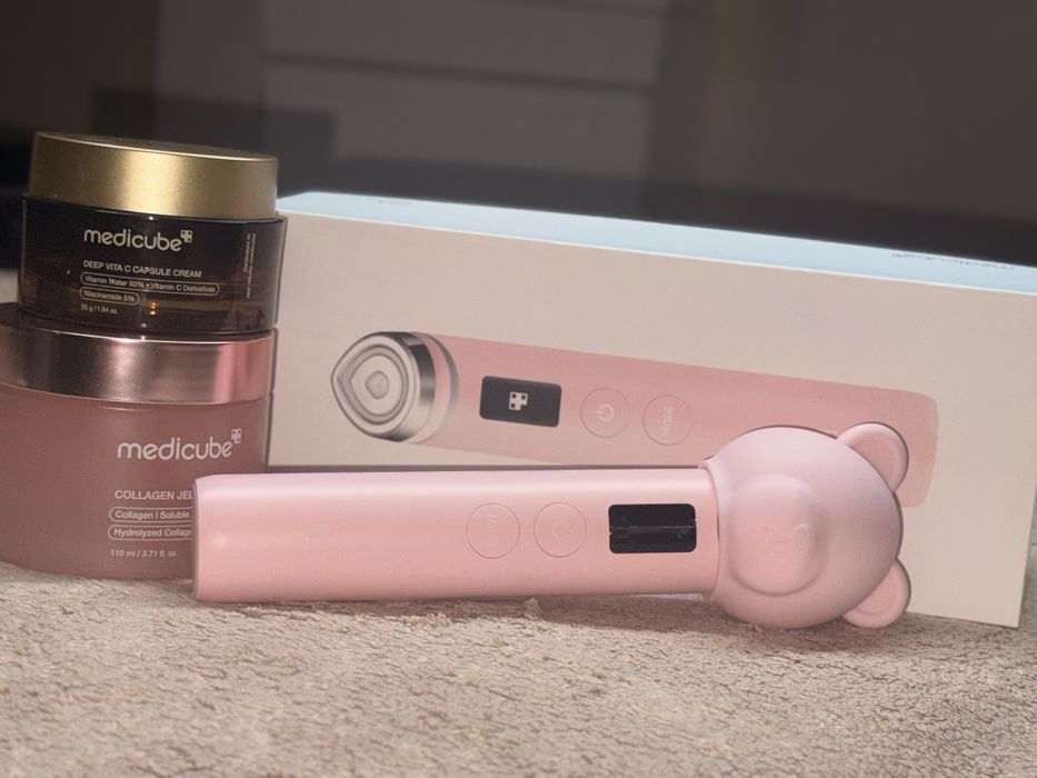 MediCube Age-R Booster Pro Pink Edition'