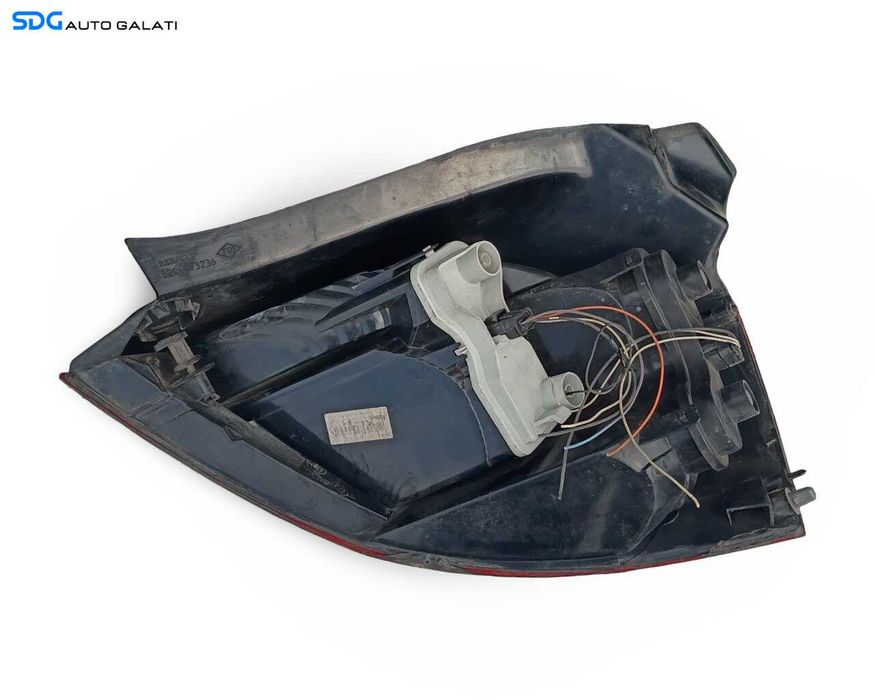 Stop Lampa Tripla Stanga Renault Megane 2 Hatchback Scurt 2002 - 2008 Cod 8200073236 [LR6376]