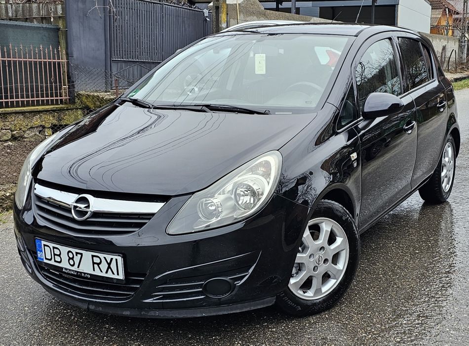 Opel Corsa D editie "111" / 1.4 benzina / euro 5