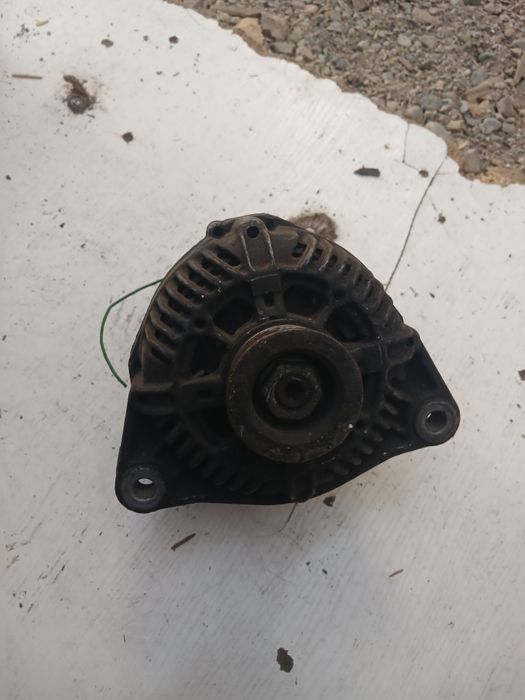 Генератор БМВ Е46 объем 1,8