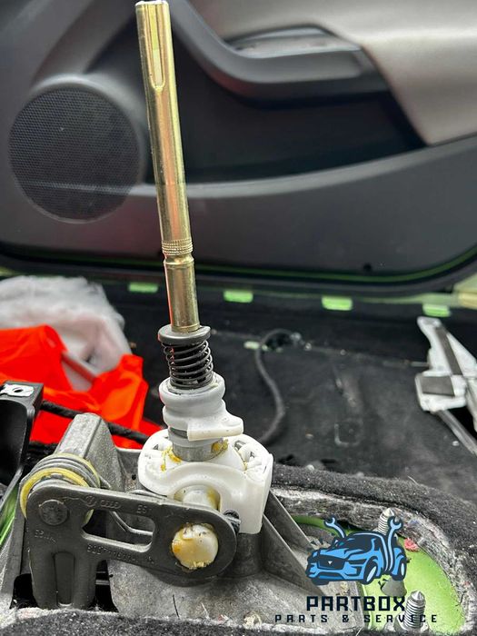 Механизъм ръчни скорости Seat Ibiza 2008-2013