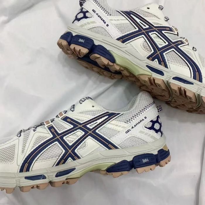 Кроссовки Asics (Стиль Y2K / Ретро-раннеры)