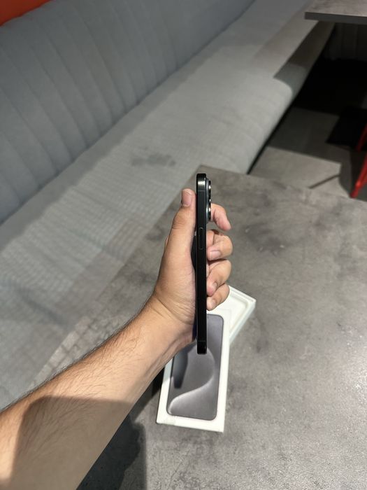 Iphone 15 pro max 85%