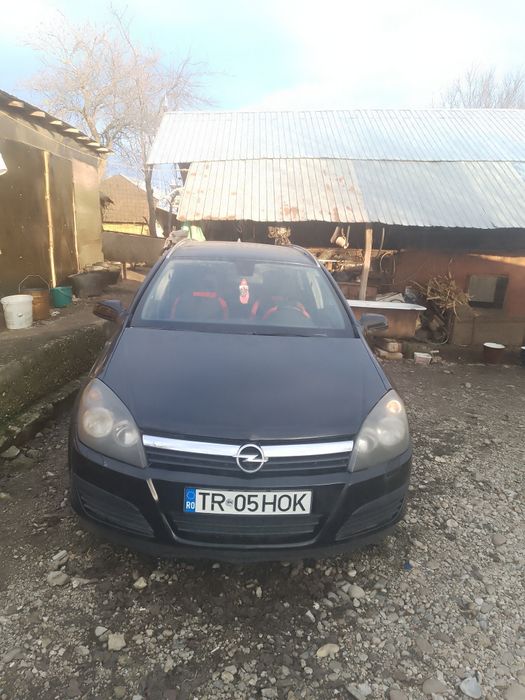 Vând Opel Astra  1.9