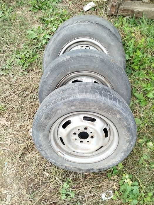 Продам в комплекте колеса на R 13
