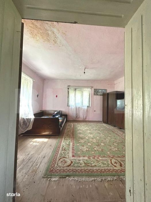 Casa de vanzare, 2 camere, 79 mp - Valea Garboului