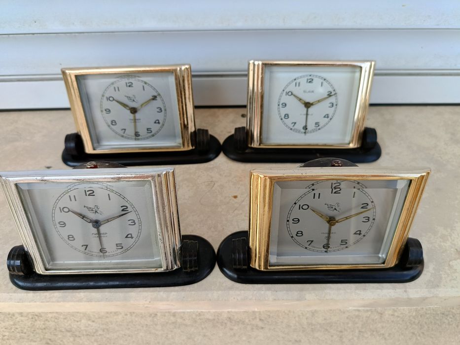 Будилници Слава Витяз Севани  и полски