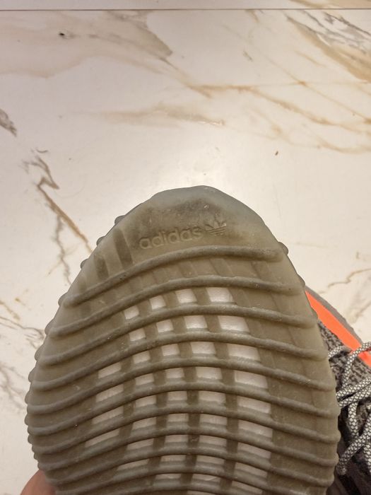 Yeezy 350 V2 beluga