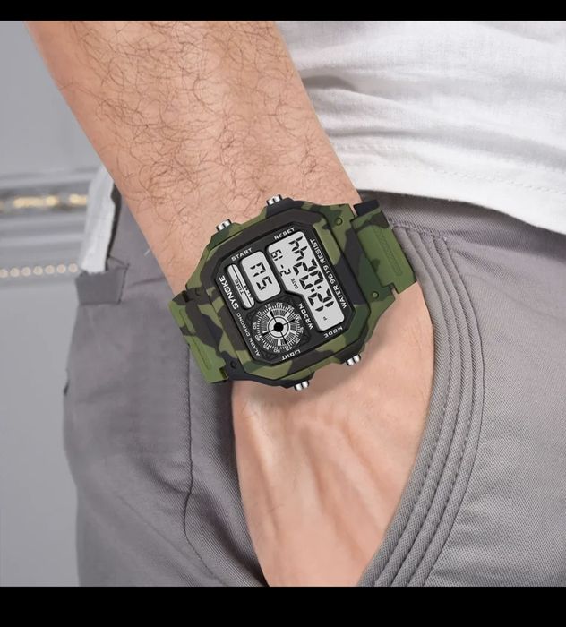 Ceas Nou tip shock proof military lcd