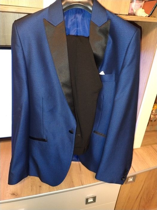 Costum mire in stare foarte buna