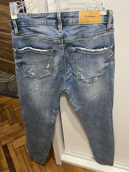 Blugi Stradivarius marime xs
