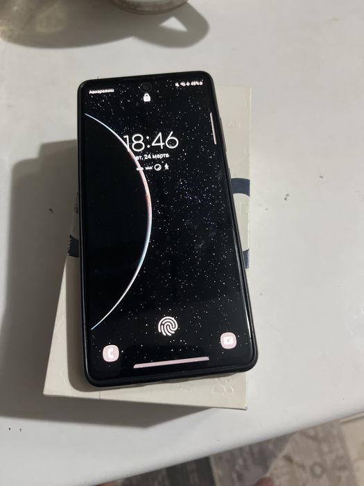 Samsung S20 FE пподаю данный телефон