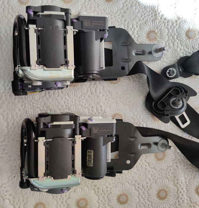 W204 предни колани