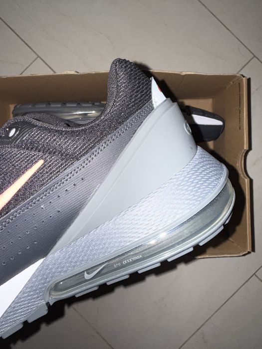 Маратонки Nike Air Max Pulse “Black Bright Crimson” - размер 49.5