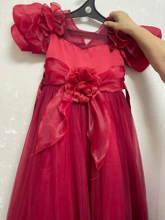 Платье нарядное для девочек