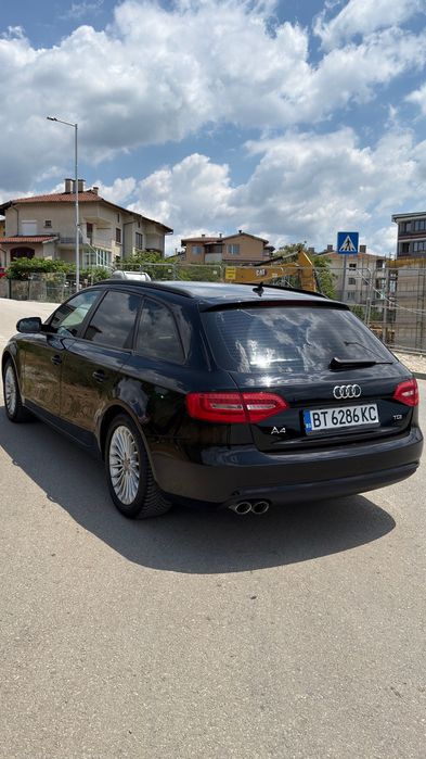Продавам Audi A4