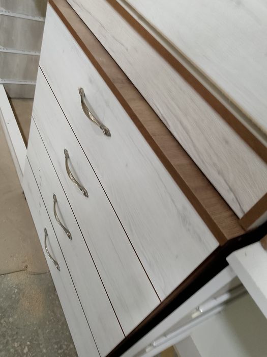 Продам новые комоды...