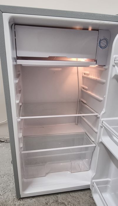 Хладилник Klarstein 91L с транспортен дефект