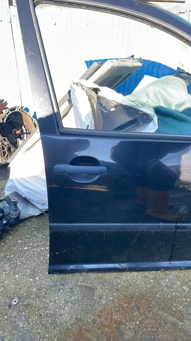 Предна дясна врата VW Golf 4 4/5 врати