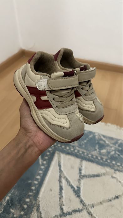 Продам детская кроссовка унисекс