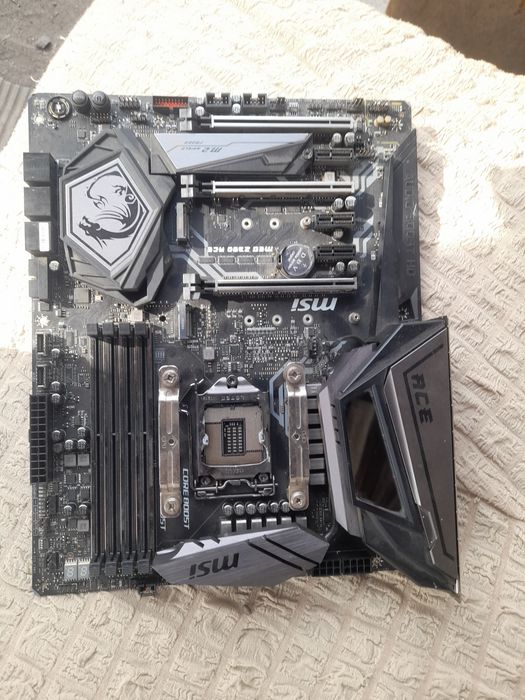 MSI meg Z390 ace