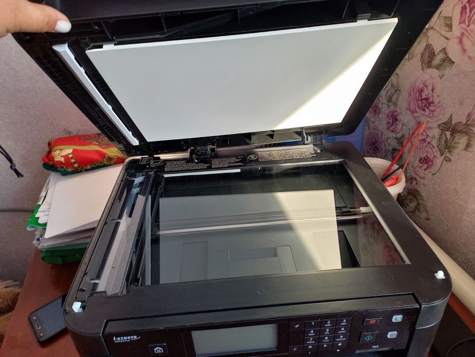 Продам принтер в отличном  состоянии