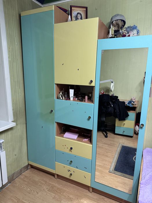 Продаю гарнитур в детскую комнату