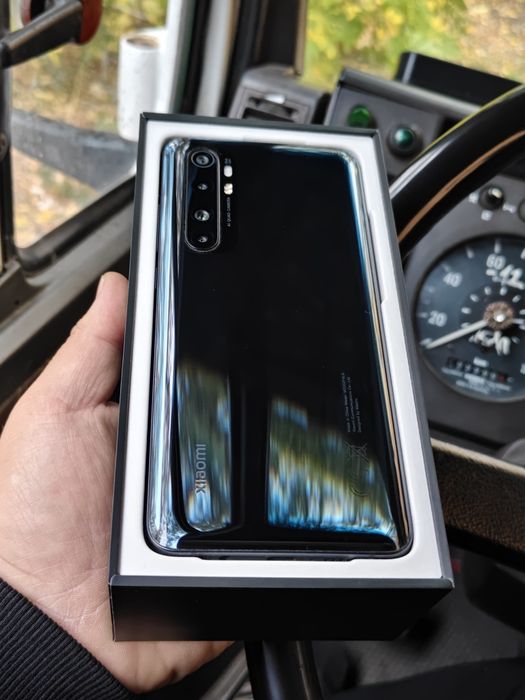 Продам Срочно MI NOTE 10
